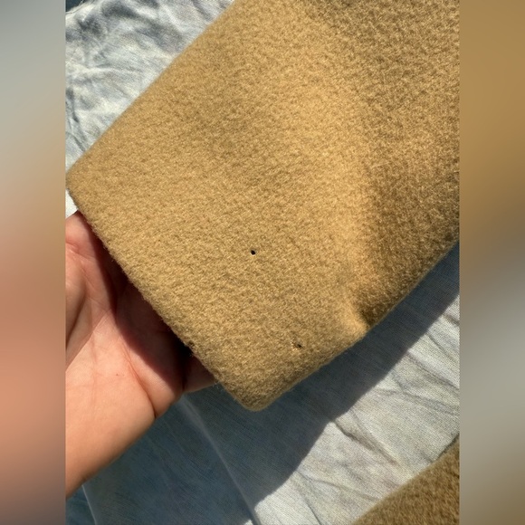 Elegant Vintage Tan Women's Coat with Fur Collar - Picture 4 of 6